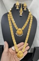 Kasulaperu set with earrings and maangtika.