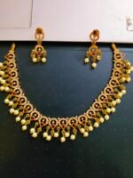 Beautiful white pearl necklace set with earrings