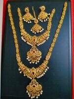 Lakshmi Temple Necklace Set - Divine Radiance - Image 3