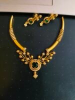 Beautiful trending chocker with earrings - Image 3